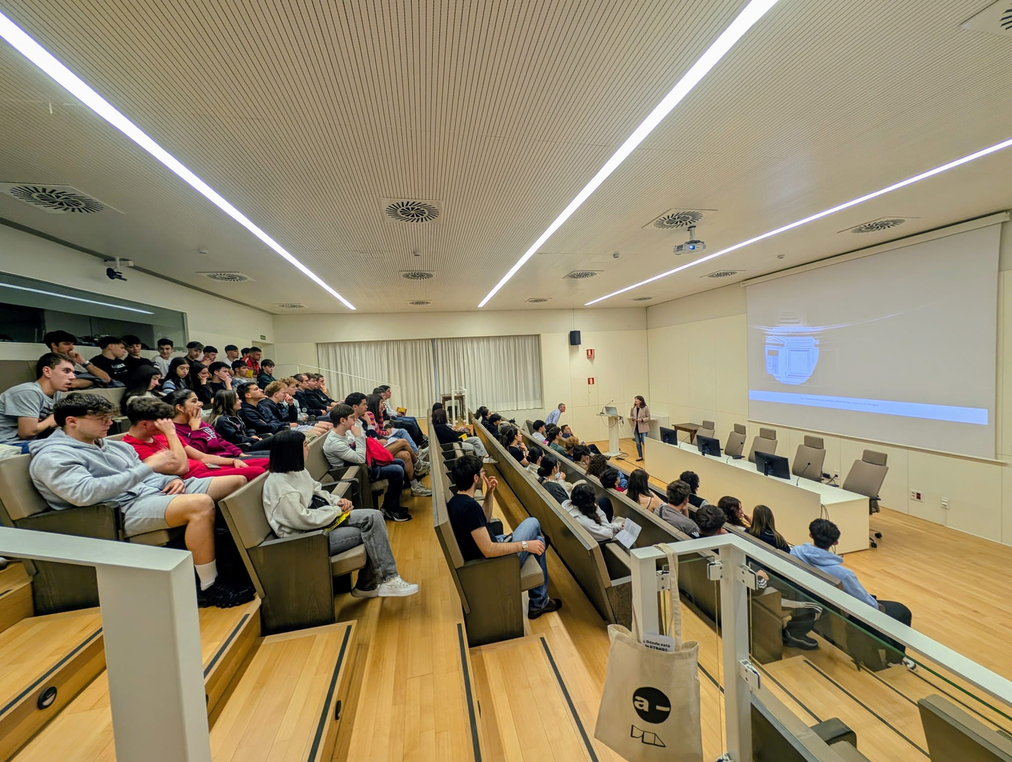 8.salon estudiantil ETSAG